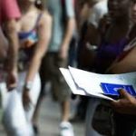 Governo realiza Feirão do Trabalhador com serviços gratuitos na área