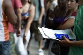 Governo realiza Feirão do Trabalhador com serviços gratuitos na área