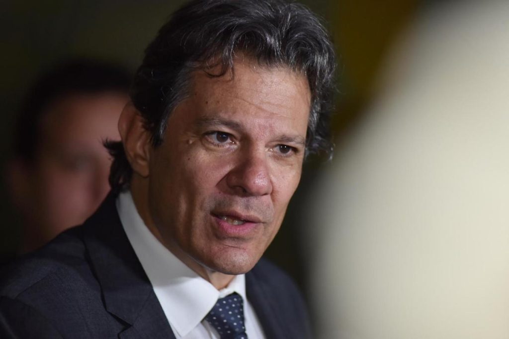 Haddad busca despolitizar crise e deve conversar com secretário do