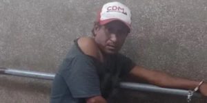Homem é preso após agredir duas mulheres a socos e