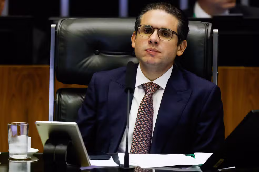 Hugo Motta diz que não há clima para perdoar golpistas