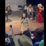 Janaina Paschoal causa confusão e é expulsa de conferência LGBT+