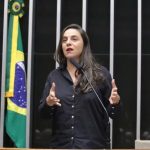 Lei Magnitsky no Brasil: deputada cria projeto contra sanções no