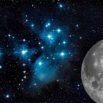 Lua encontra as “sete irmãs” Plêiades neste fim de semana