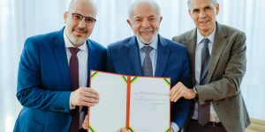 Lula assina nomeação de André Basbaum para a presidência da