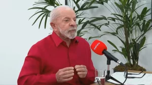 Lula diz que vídeo de Nikolas sobre Pix buscava “defender