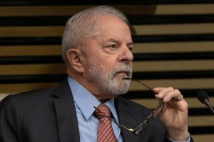Lula se reúne com ministros por regulação de big techs
