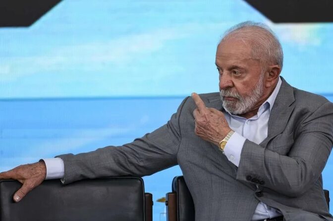 Lula vê necessidade de fazer ligação para Trump como “humilhação”