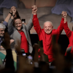 Lula volta a reagir a tarifaço de Trump e cobra
