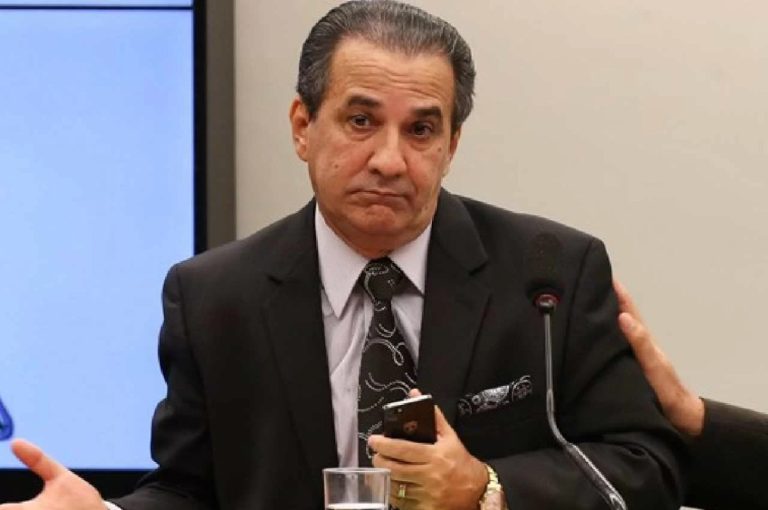 Malafaia se diz perseguido após inclusão em inquérito de Eduardo;