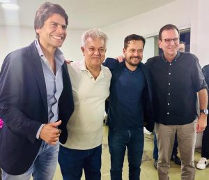 Marcelo Cabeleireiro se filia ao PSD em evento com Eduardo