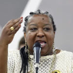 Ministra rebate argumento bolsonarista de censura das redes: “protege pedofilia