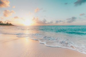Morar perto da praia pode aumentar expectativa de vida, diz