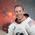 Morre Jim Lovell, histórico astronauta comandante da Apollo 13