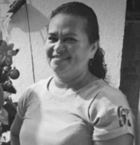 Mulher morre eletrocutada ao tocar em extensão após usar máquina