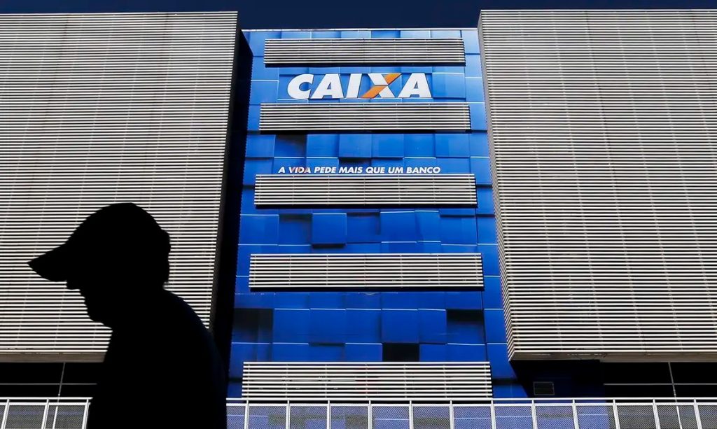 Nascidos em novembro e dezembro recebem abono salarial da Caixa