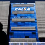 Nascidos em novembro e dezembro recebem abono salarial da Caixa