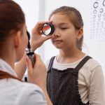 Nova cartilha orienta pais e professores sobre saúde ocular infantil