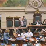 Numa só tacada, vereadores derrubam 12 vetos de Paes e