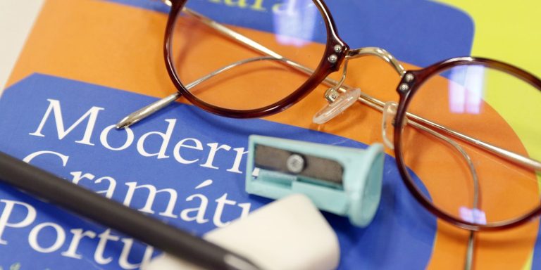 Oftalmologistas apontam risco de atendimento por pessoas sem formação