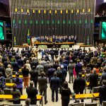 Oposição reage à decisão de Moraes contra Marcos do Val