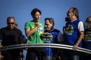 PF aponta transferência de R$ 2 milhões de Bolsonaro para