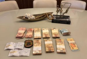 PF desarticula organização criminosa suspeita de desviar recursos do FUNDEB