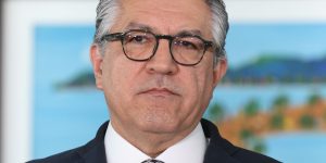 Padilha chama Trump de inimigo da saúde e afirma que