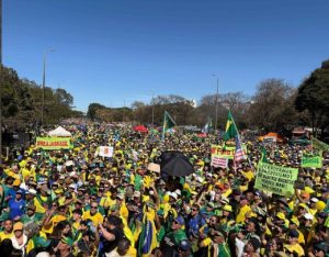 Parlamentares bolsonaristas lideram manifestação contra Lula em Brasília
