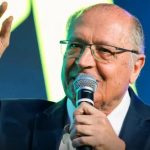 Plano para reduzir impactos do tarifaço deve sair até terça,