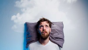 Por que falamos durante o sono?