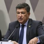 Presidente da CPI do INSS ameaça proibir presença de jornalistas