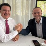 Presidente nacional do PT declara apoio a Camarão
