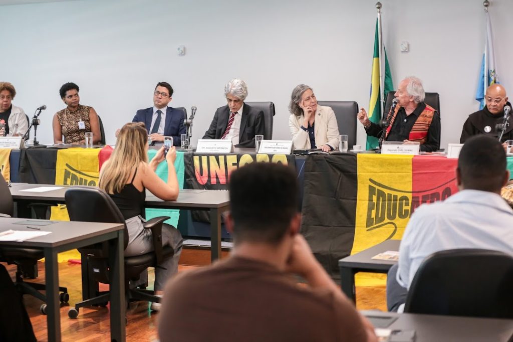 Primeiro aluno cotista da Uerj relembra desafios e celebra avanços