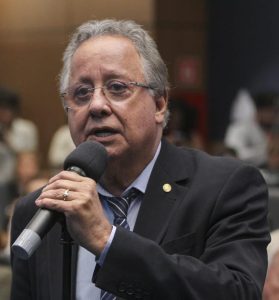 Projeto propõe transformar Liesa e Superliga Carnavalesca em patrimônio cultural