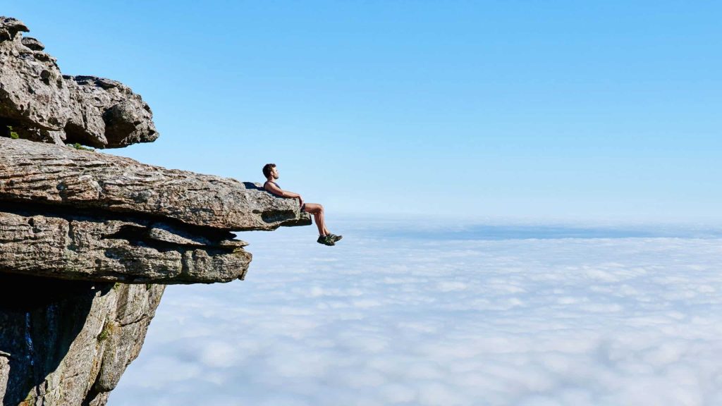Qual a diferença entre penhasco, precipício, abismo e desfiladeiro?