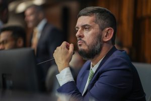 Rodrigo Bacellar promete solução para concursados ainda em agosto –