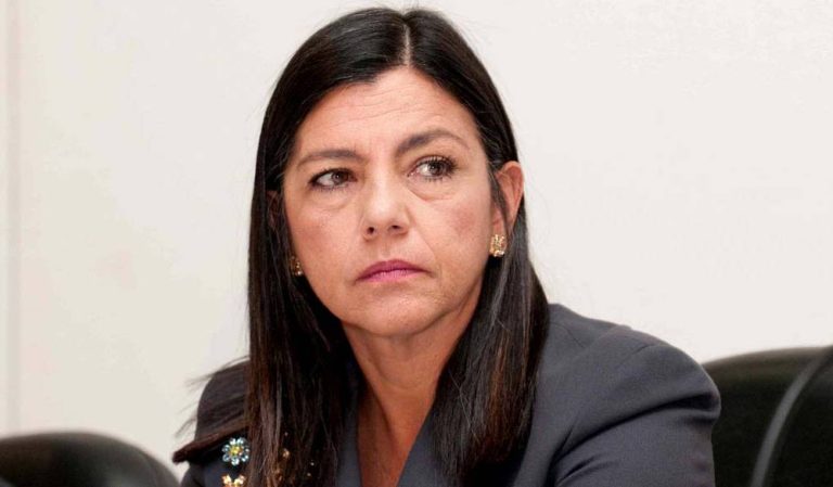 Roseana anuncia mais uma batalha de bisturi