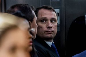 STF pode reduzir benefícios de Mauro Cid e colocar em