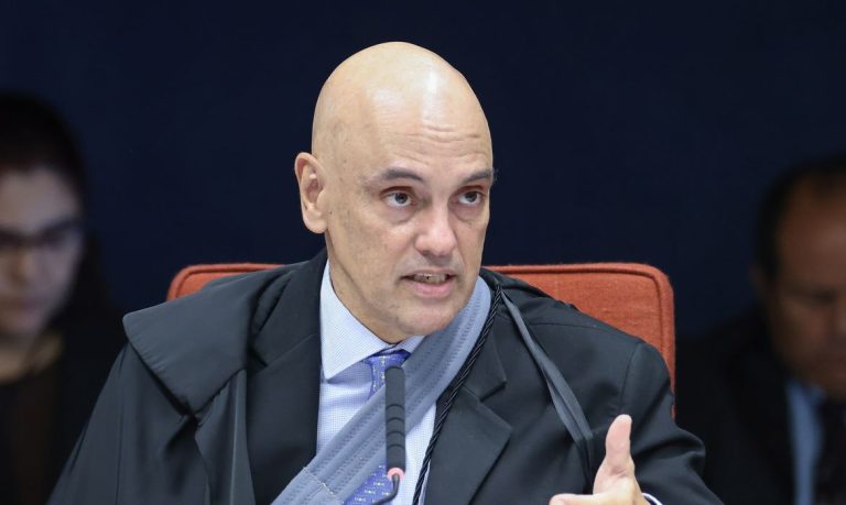STF recebe últimas alegações de Bolsonaro e aliados em processo