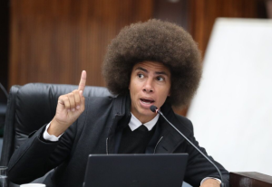 TJ-PR considera ilegal suspensão de Renato Freitas e determina retorno