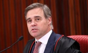 TSE adia julgamento sobre fraude à cota de gênero do