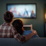 TV x redes sociais: efeitos no cérebro são diferentes, segundo