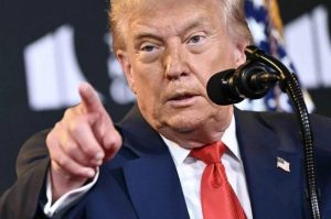 “Talvez gostemos de um ditador”, diz Trump sobre americanos