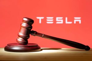 Tesla pode ir a julgamento por enganar motoristas sobre direção