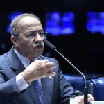 Titular da CPMI do INSS é senador investigado por desvio