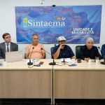 Trabalhadores aprovam estado de greve contra demissões na Sabesp