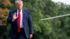 Trump elogia CEO da Intel após reunião na Casa Branca