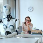 Vagas de emprego que exigem IA quadruplicaram no Brasil