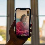Veja quais gestos secretos ativam efeitos em videochamadas no iPhone